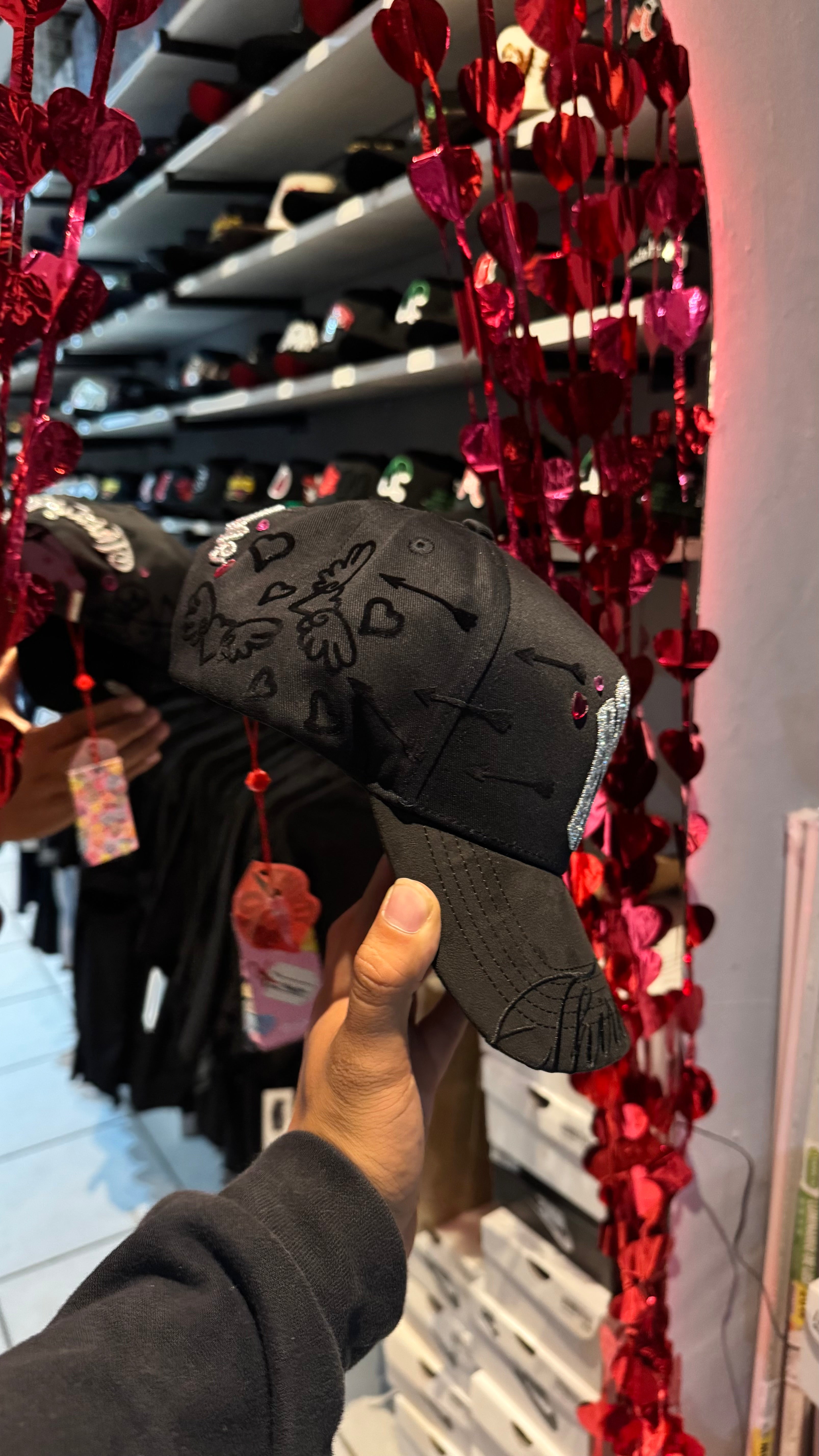 31 Hats - Lovestruck