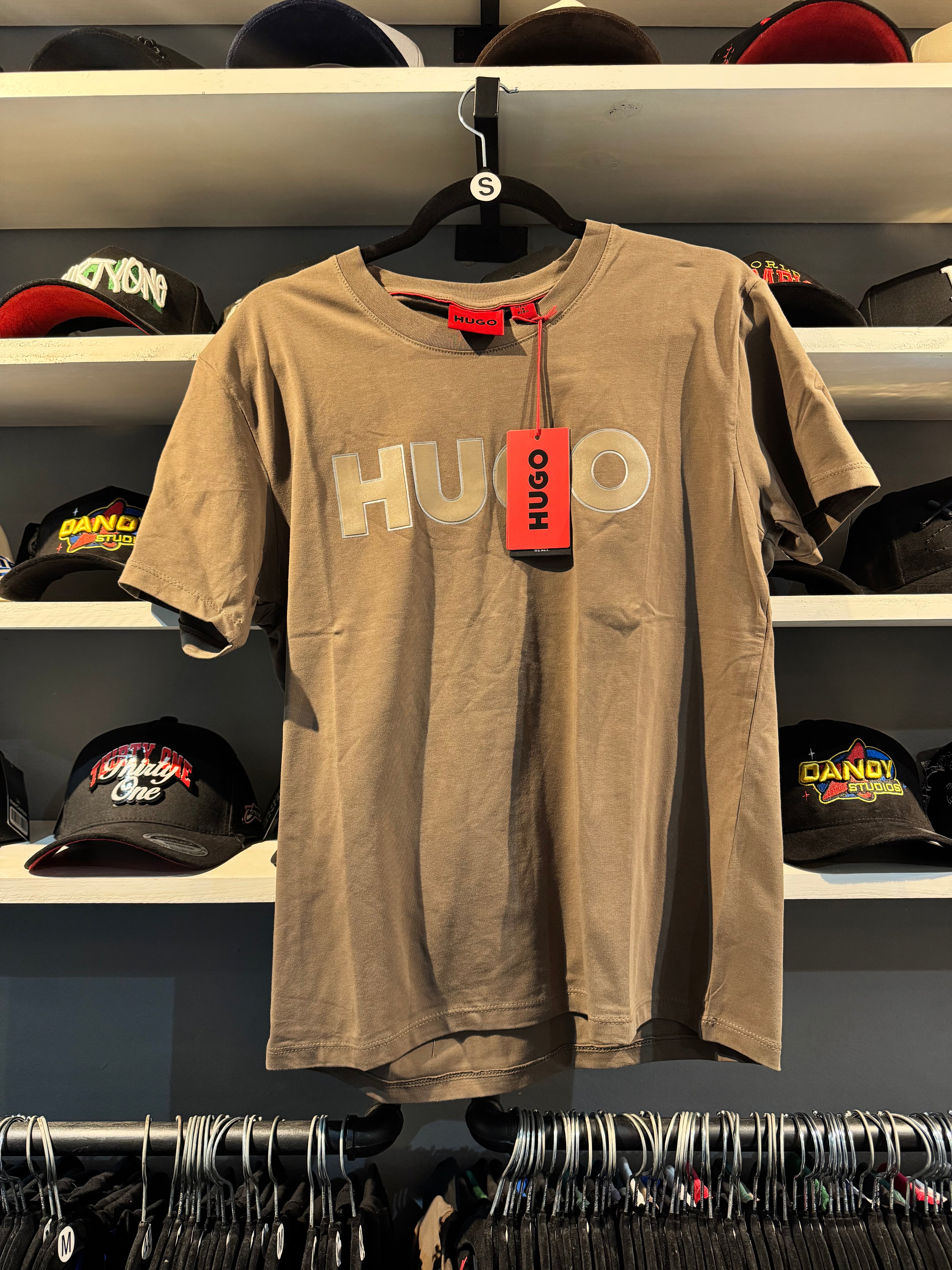 Playera Hugo (S, L Y XL)