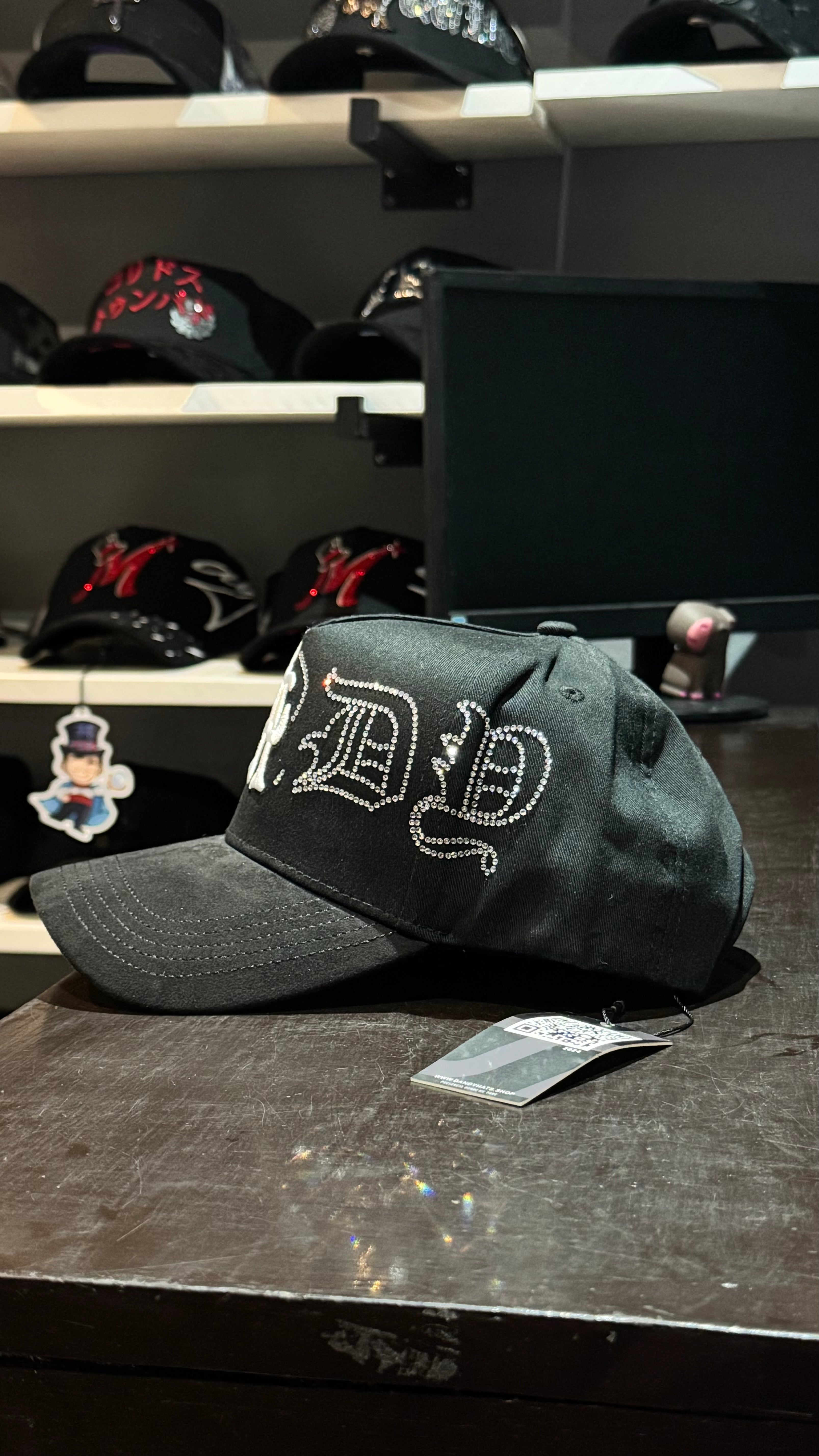 Dandy Hats - Crystalls White G5