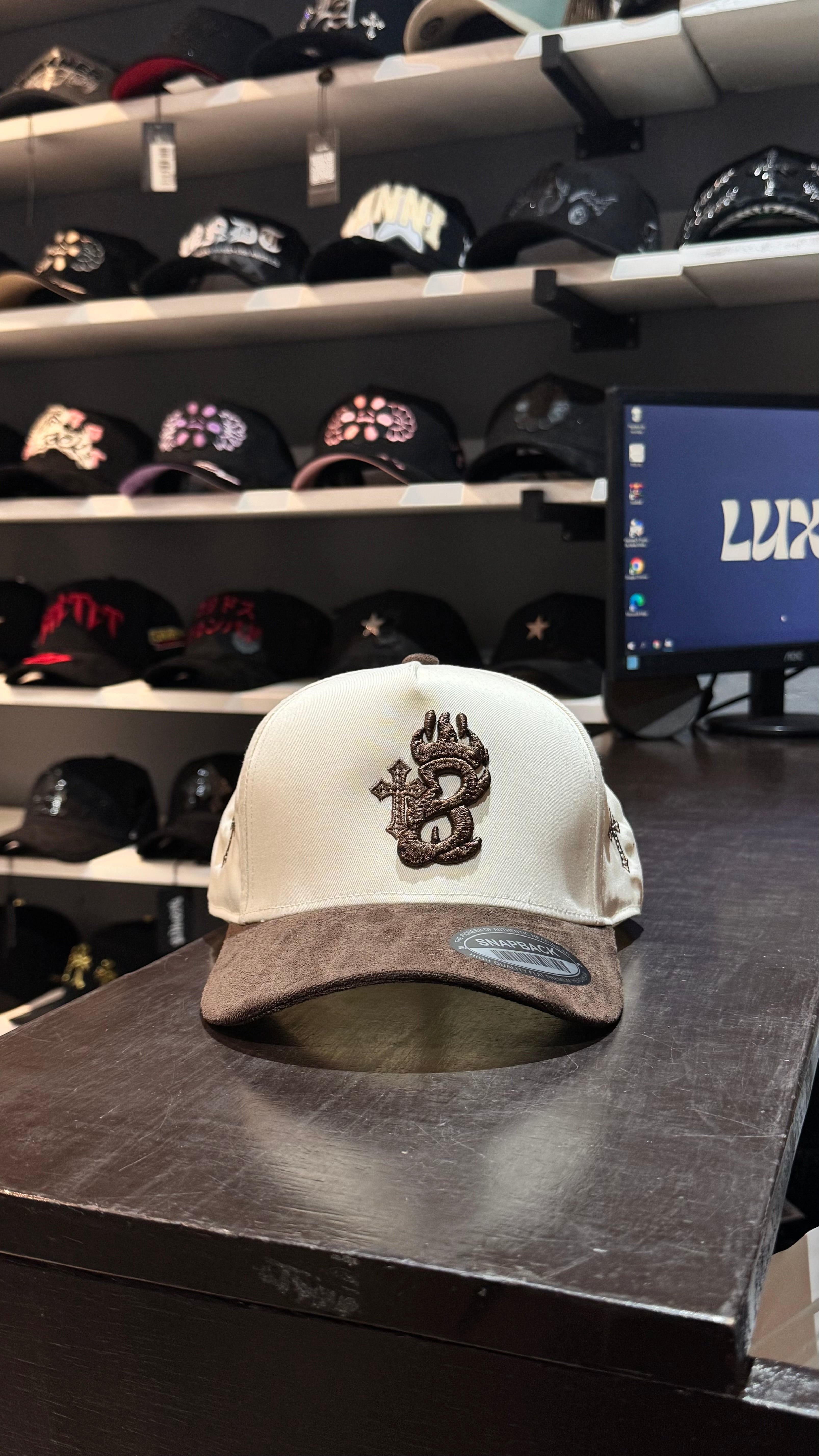 Gorra de Gamuza - B Cross