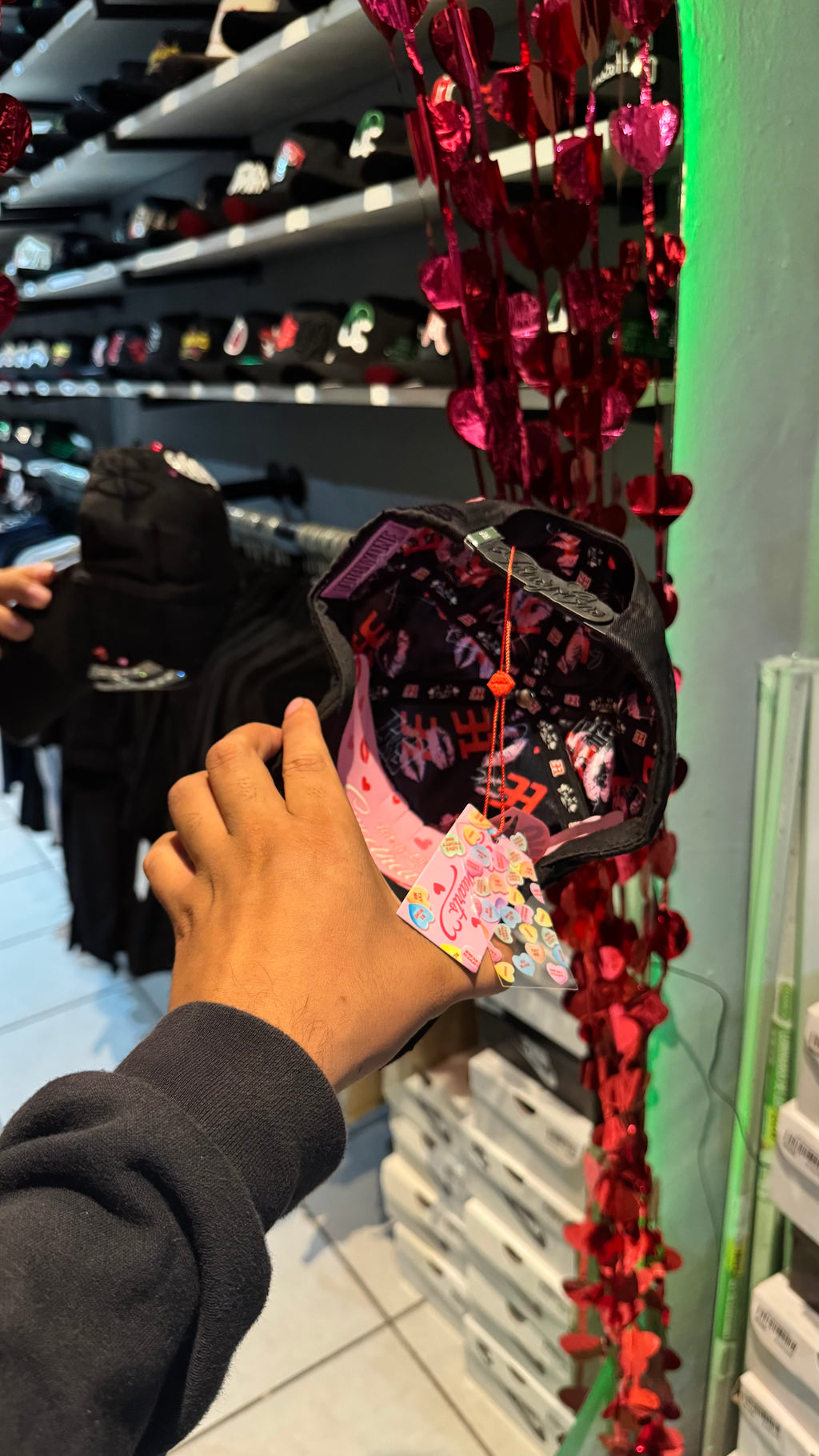 31 Hats - Lovestruck