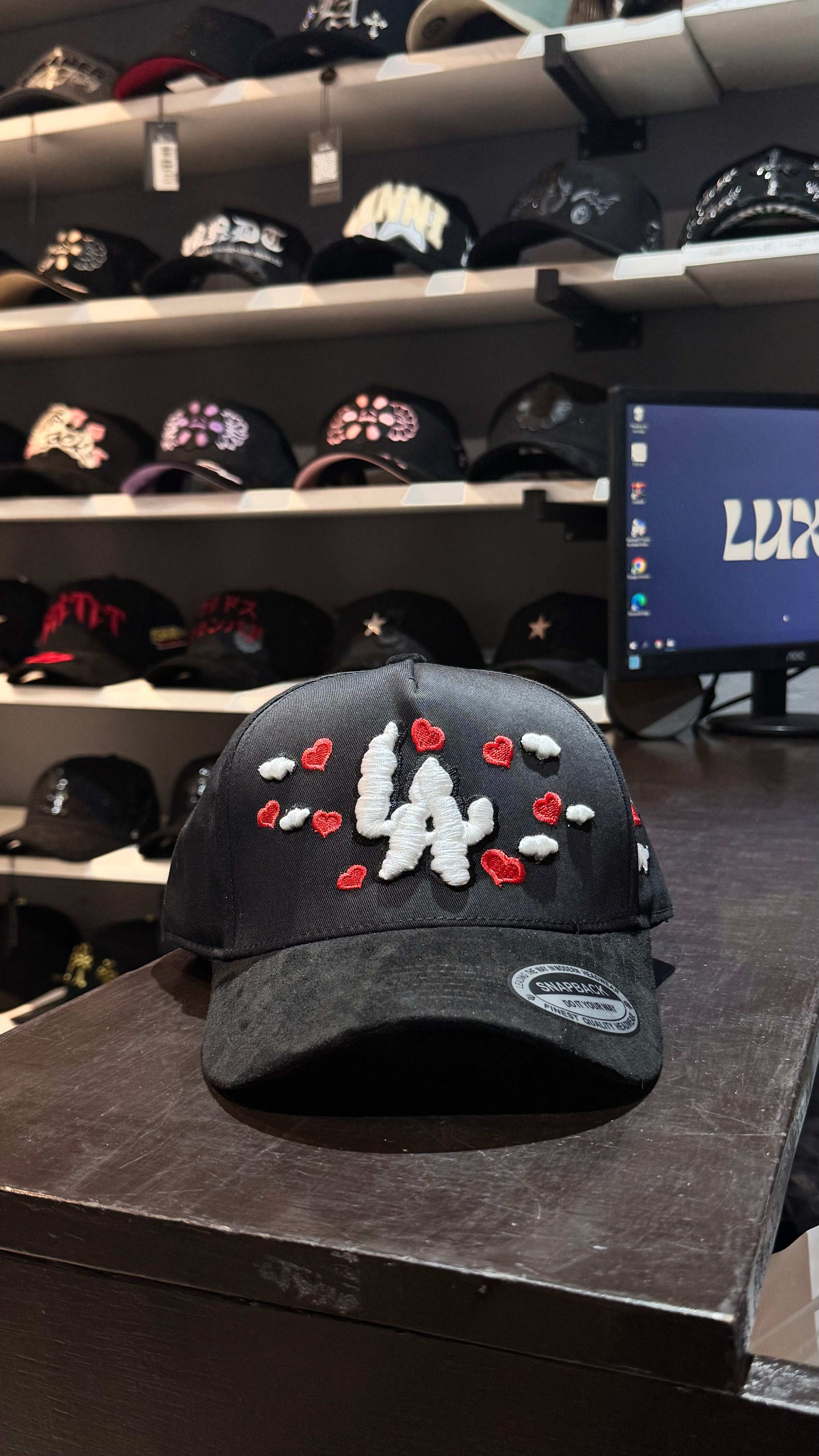 Gorra de Gamuza - LA San Valentín