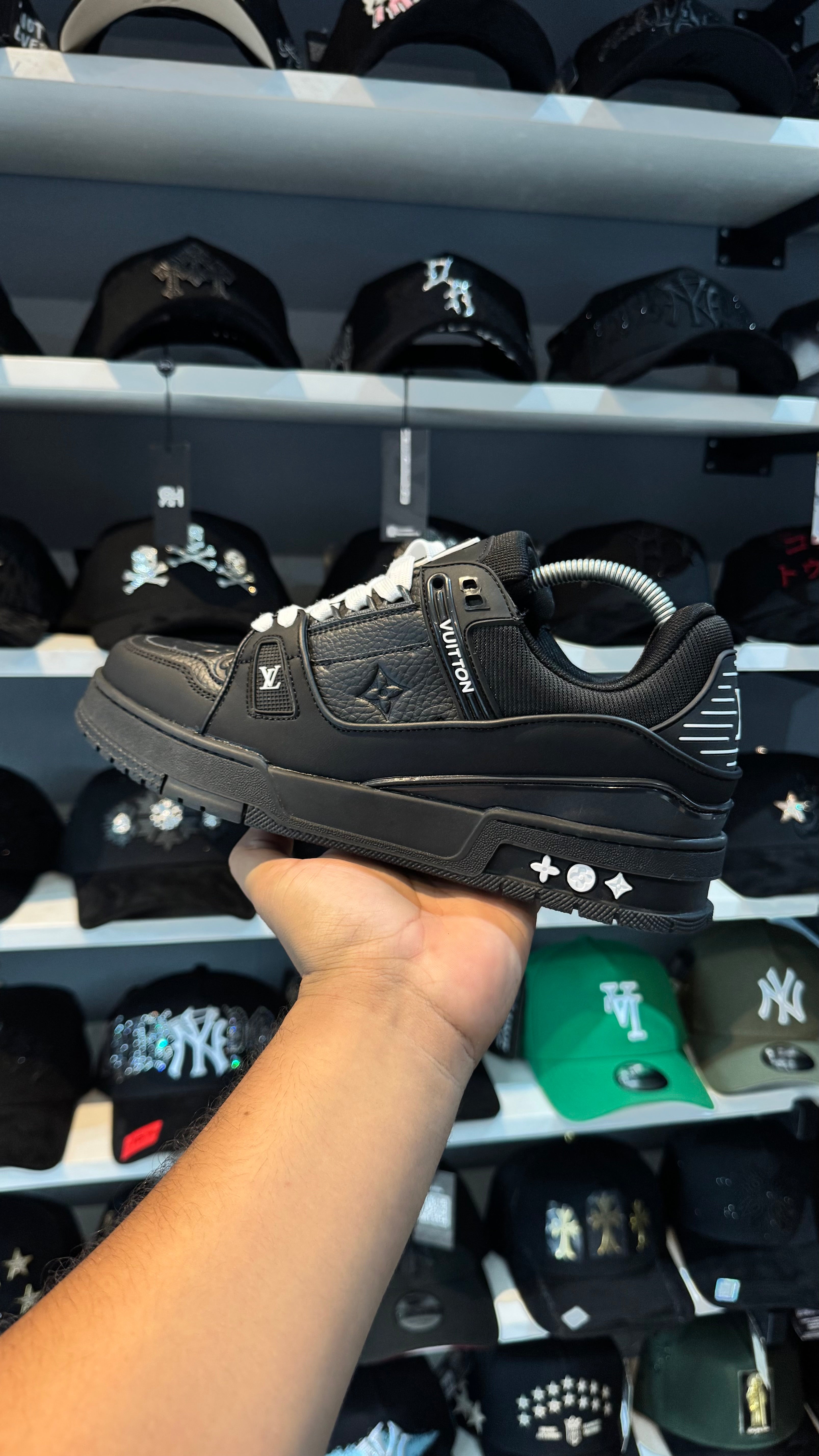 Louis Vuitton Trainer Total Black