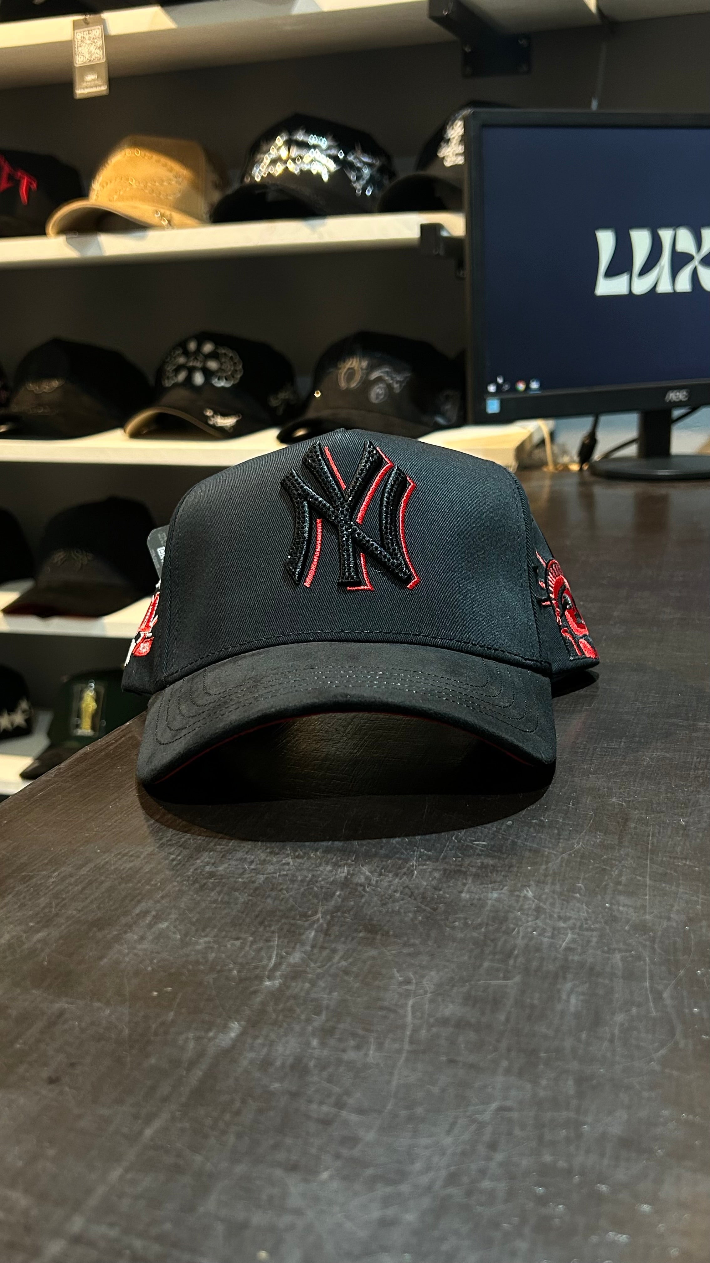 Bigg Boss - NY BLACK RED