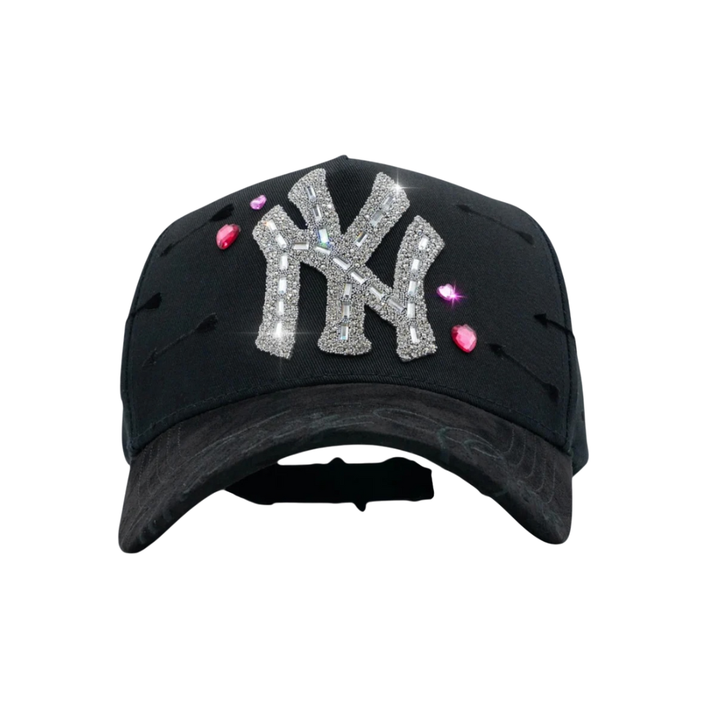 31 Hats - Lovestruck